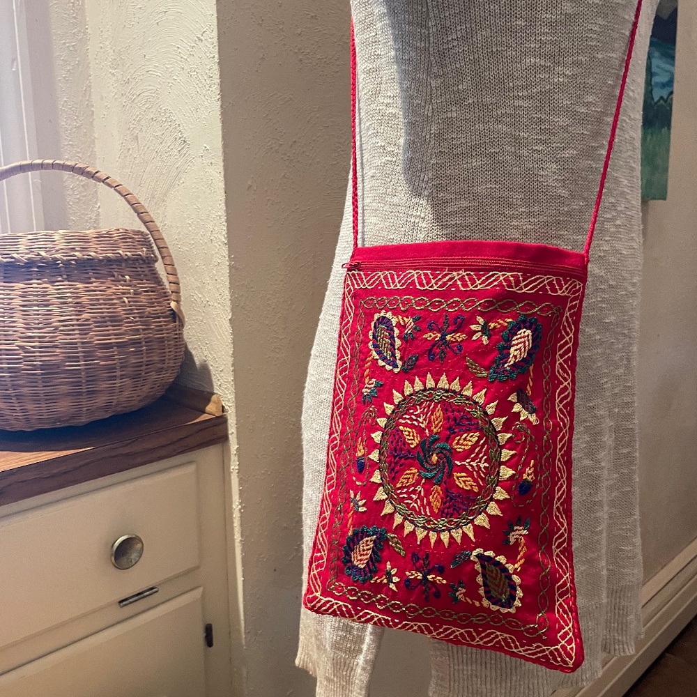 Vintage Embroidered Purse